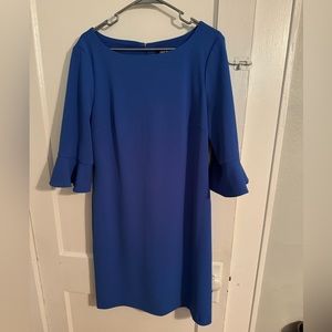 Gently worn. Women’s Nine West shift dress, trumpet sleeves size L royal blue.